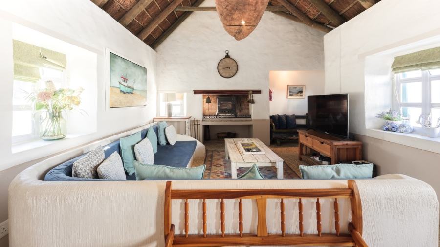 4 Bedroom Property for Sale in Struisbaai Western Cape